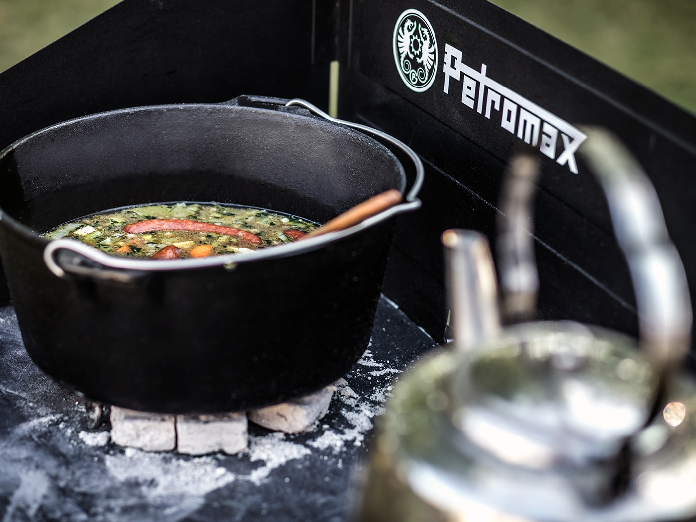 Petromax Dutch Oven FT9 met pootjes